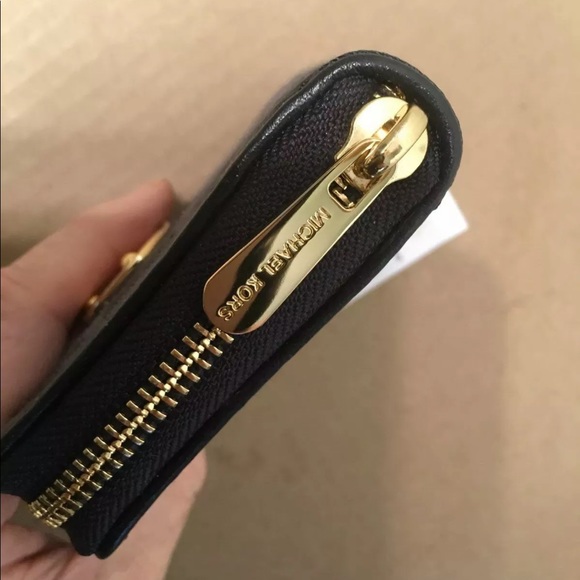 Michael Kors Jet Set Navy Blue Bifold Wallet NWT ✅Offers Welcome - Picture 3 of 7